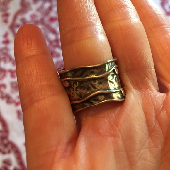 Silver ring with pink stone size 5 - Picture 4 of 7